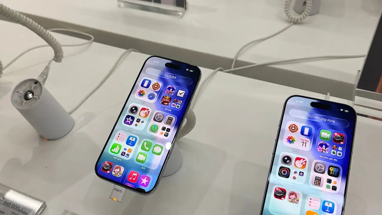 انخفاض سعر جهاز iPhone Air إلى أدنى مستوى منذ إطلاقه في فيتنام